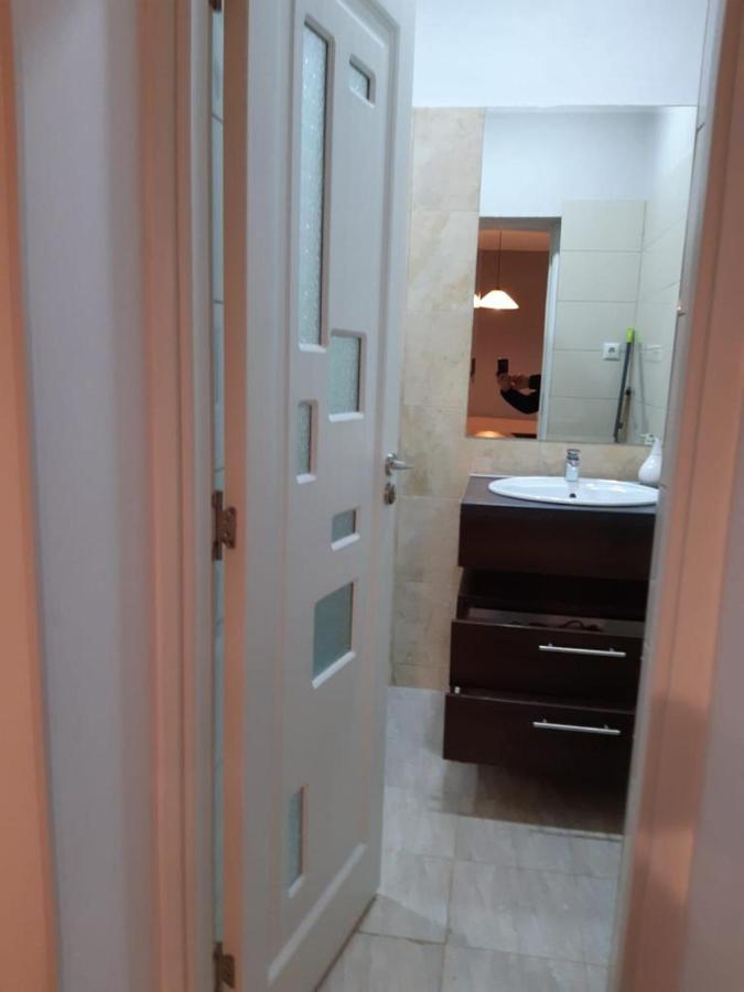 Modern Apartament Central Old Town Braşov Esterno foto
