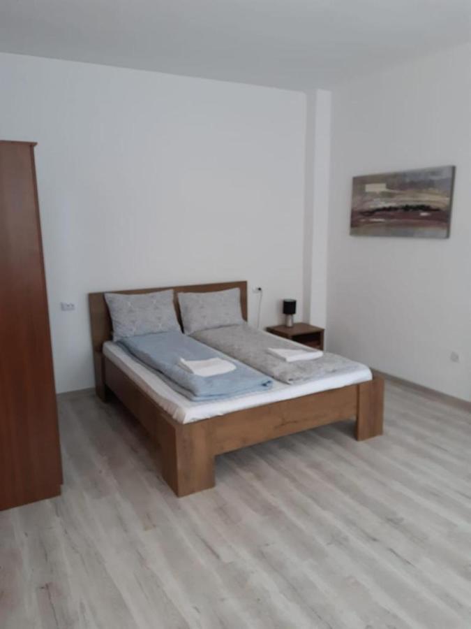 Modern Apartament Central Old Town Braşov Esterno foto